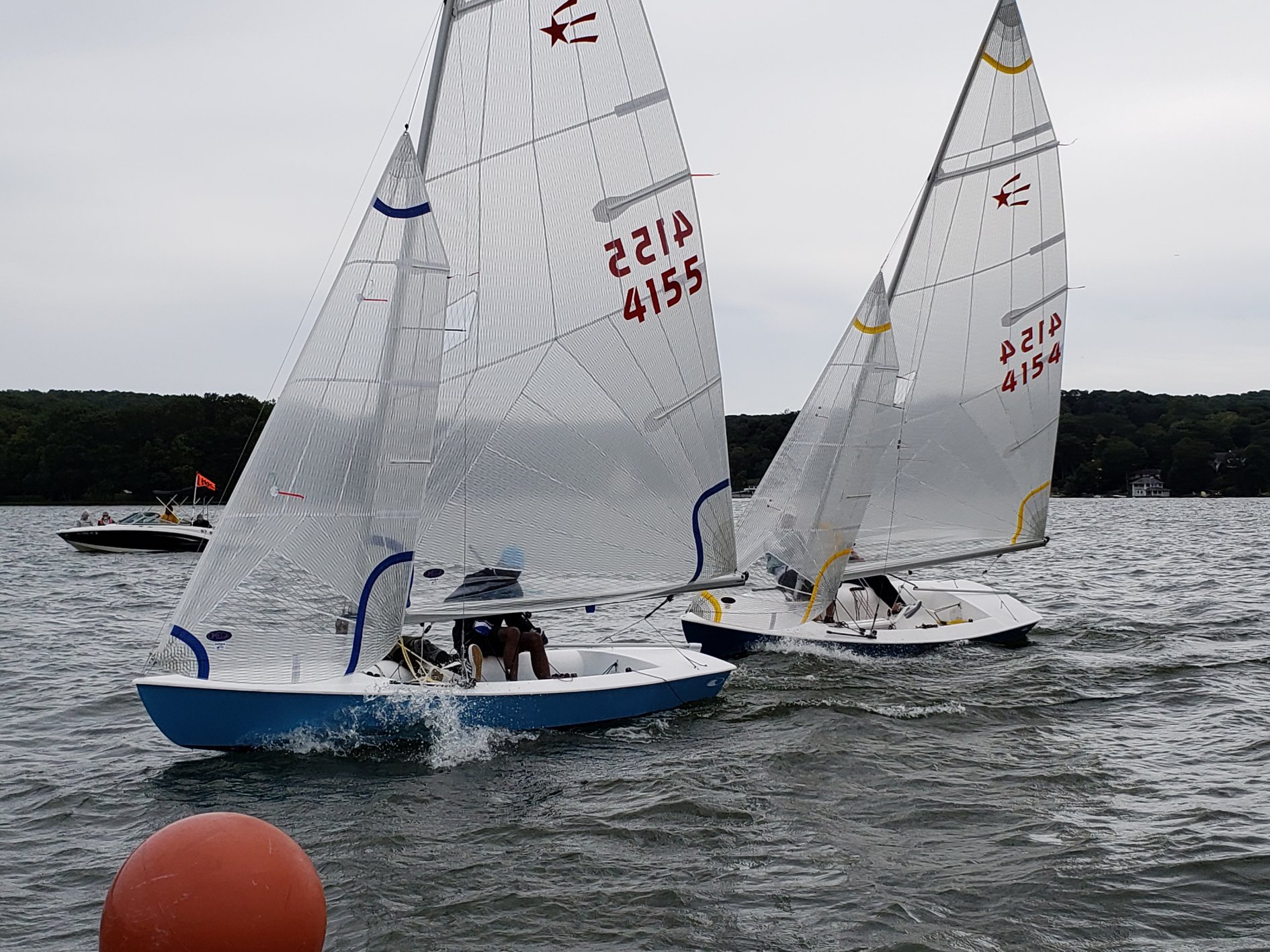 Bailey Tied for Lead in Comet International Championship